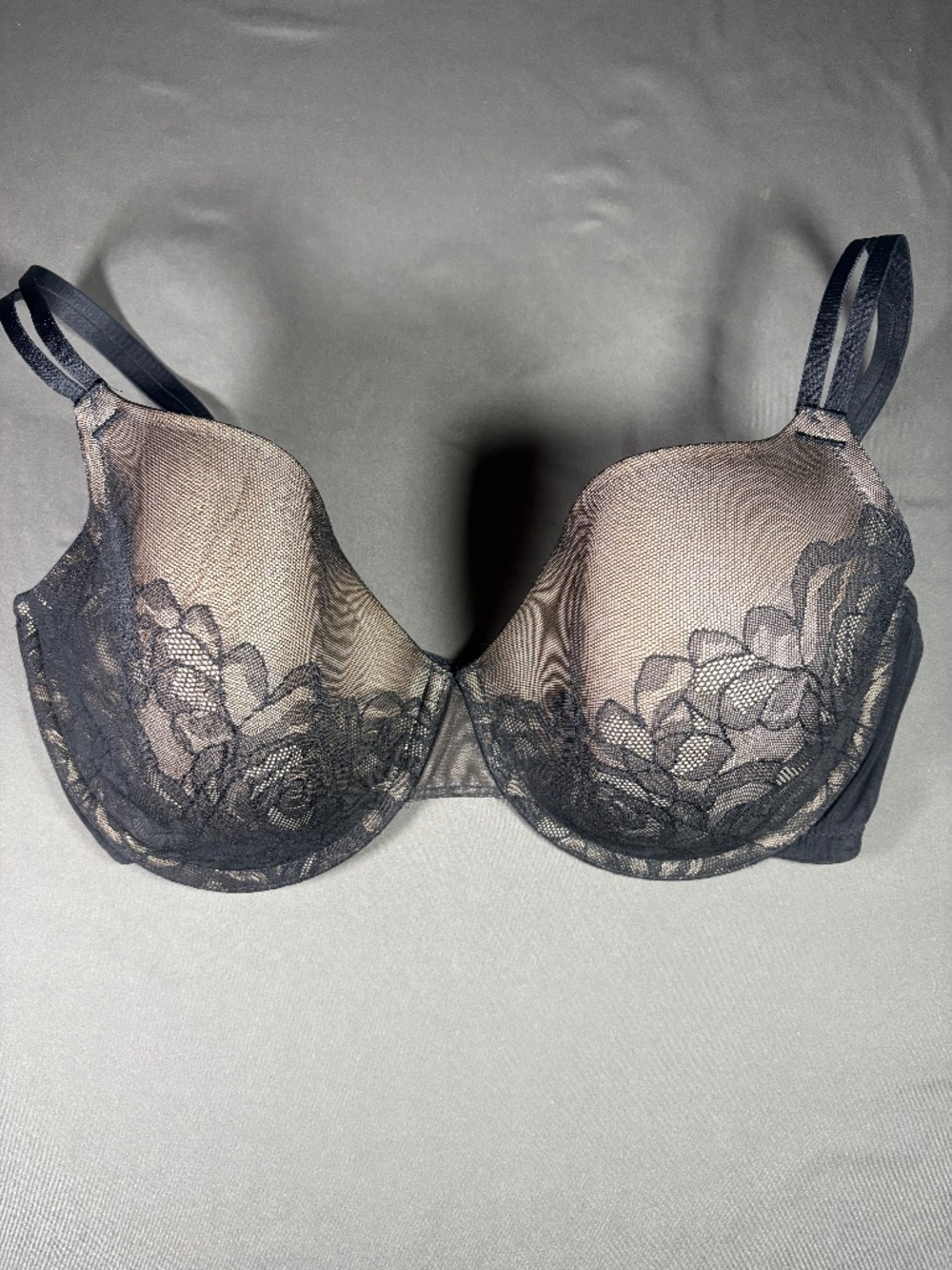 Wacoal (853225) Full Coverage Under-Wire  Bra / Size 34G / Beige and Black